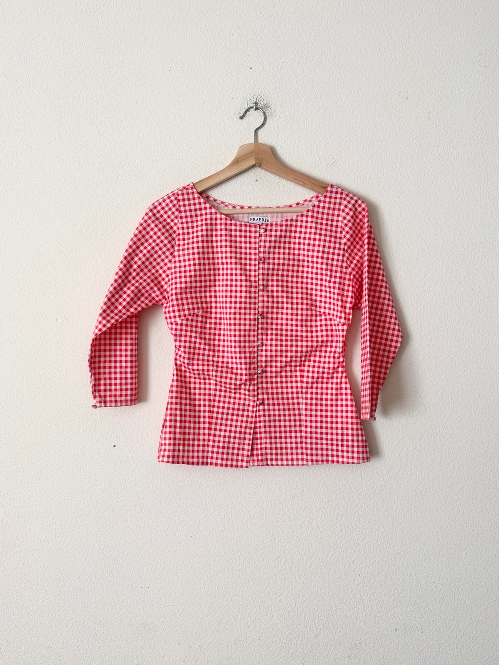 PRAERIE small red and white gingham 3/4 sleeve boat neck tailored blouse